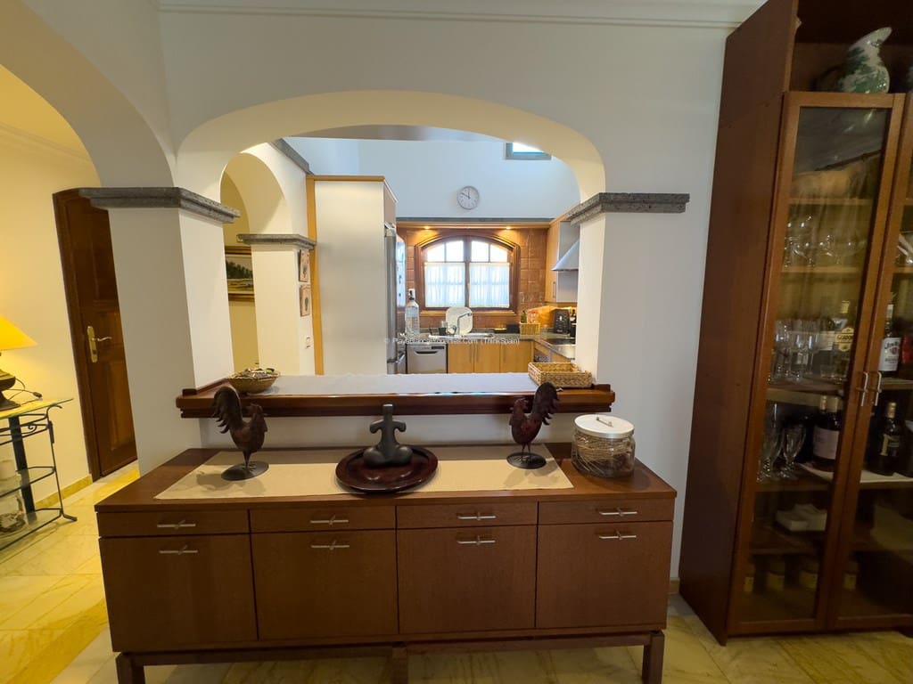 2 soveværelse Villa til salg i Playa Blanca med swimmingpool - € 480.000 (Ref: 9261925)