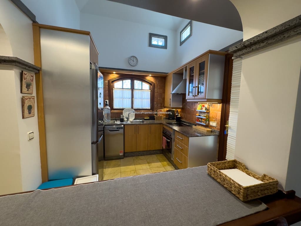 2 soveværelse Villa til salg i Playa Blanca med swimmingpool - € 480.000 (Ref: 9261925)