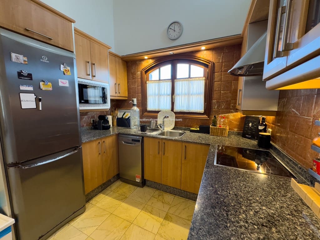 2 soveværelse Villa til salg i Playa Blanca med swimmingpool - € 480.000 (Ref: 9261925)