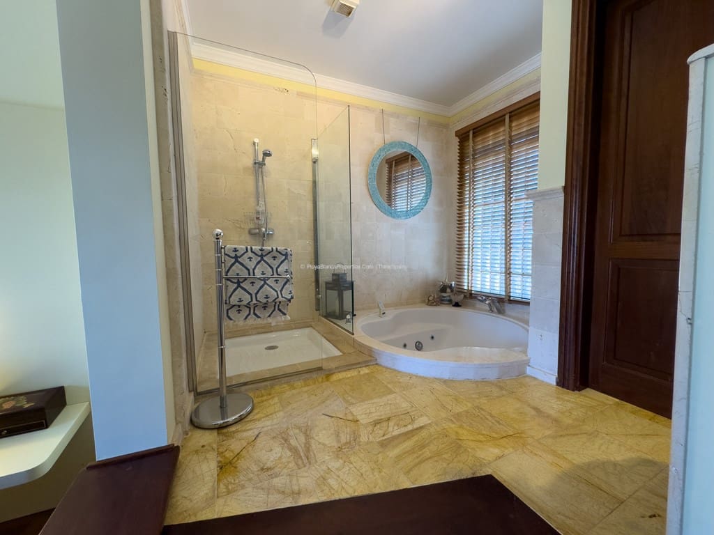 2 soveværelse Villa til salg i Playa Blanca med swimmingpool - € 480.000 (Ref: 9261925)