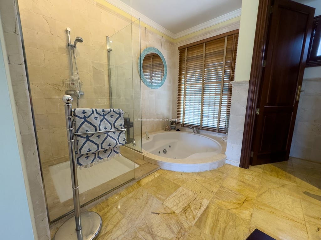 2 soveværelse Villa til salg i Playa Blanca med swimmingpool - € 480.000 (Ref: 9261925)