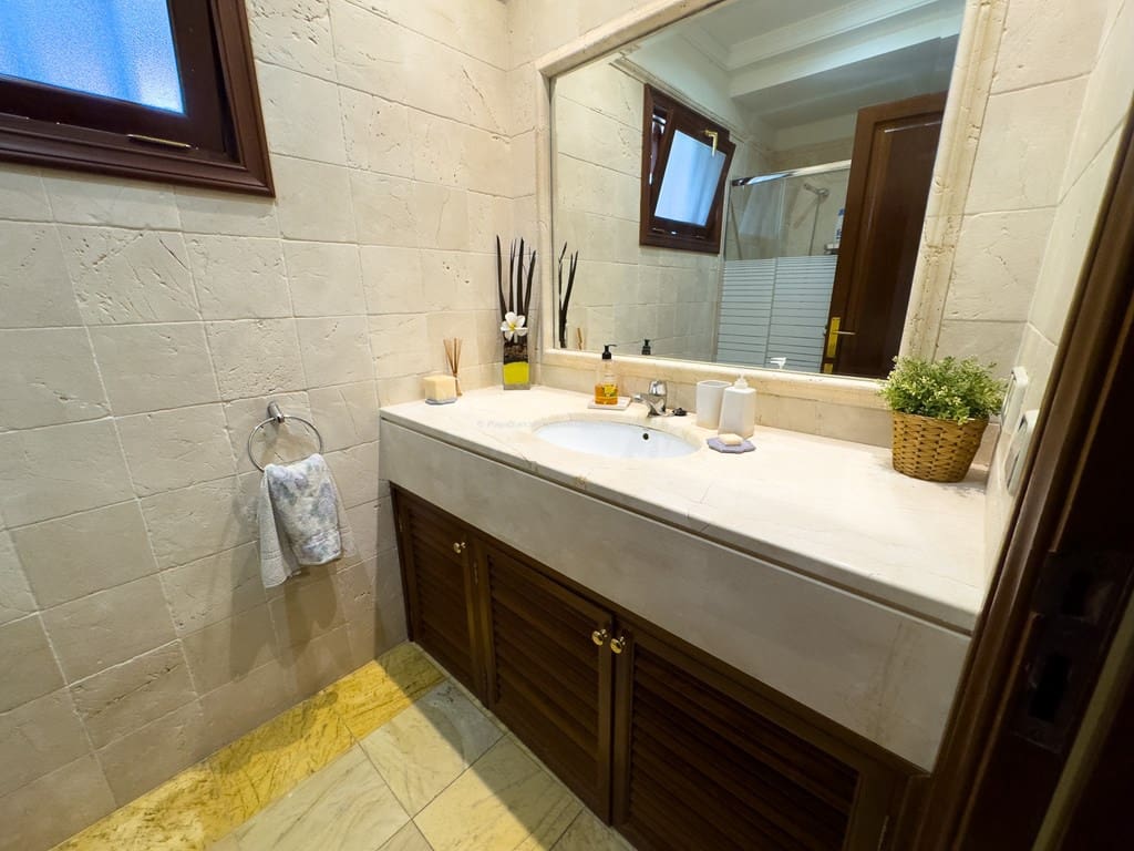 2 soveværelse Villa til salg i Playa Blanca med swimmingpool - € 480.000 (Ref: 9261925)