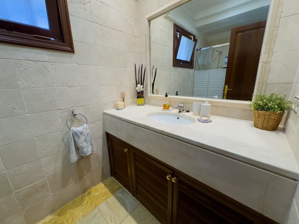 2 soveværelse Villa til salg i Playa Blanca med swimmingpool - € 480.000 (Ref: 9261925)