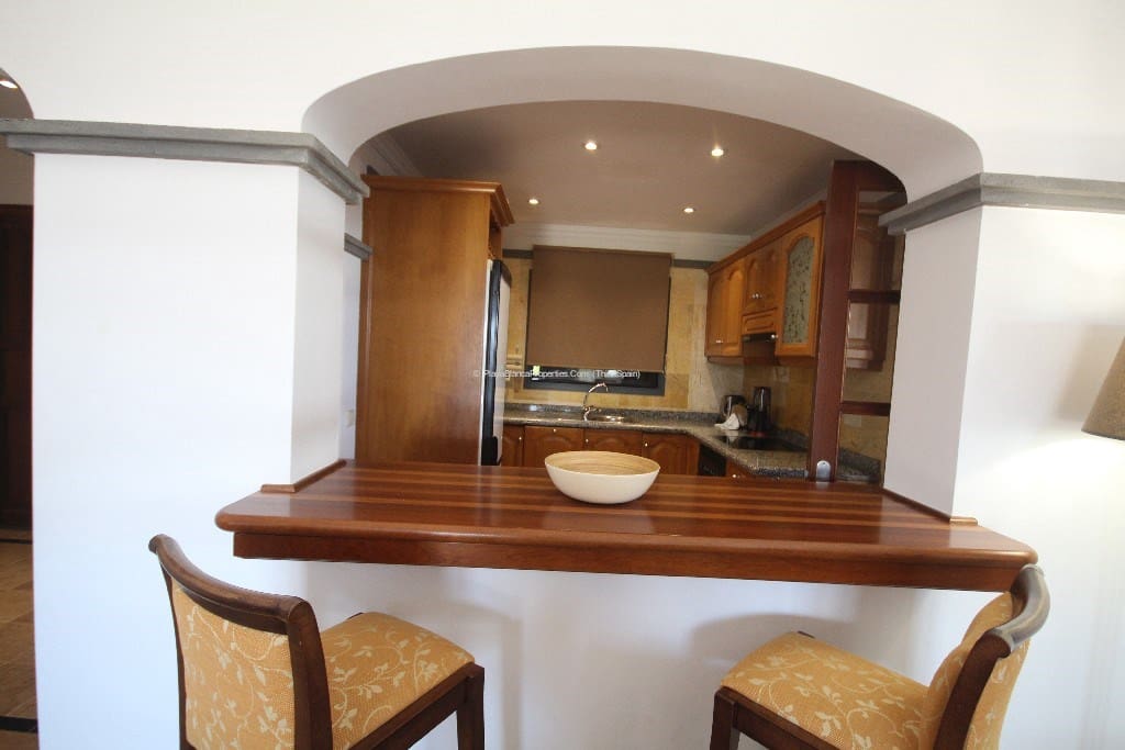 2 sovrum Villa att hyra i Playa Blanca med pool - 2 000 € (Ref: 9294071)