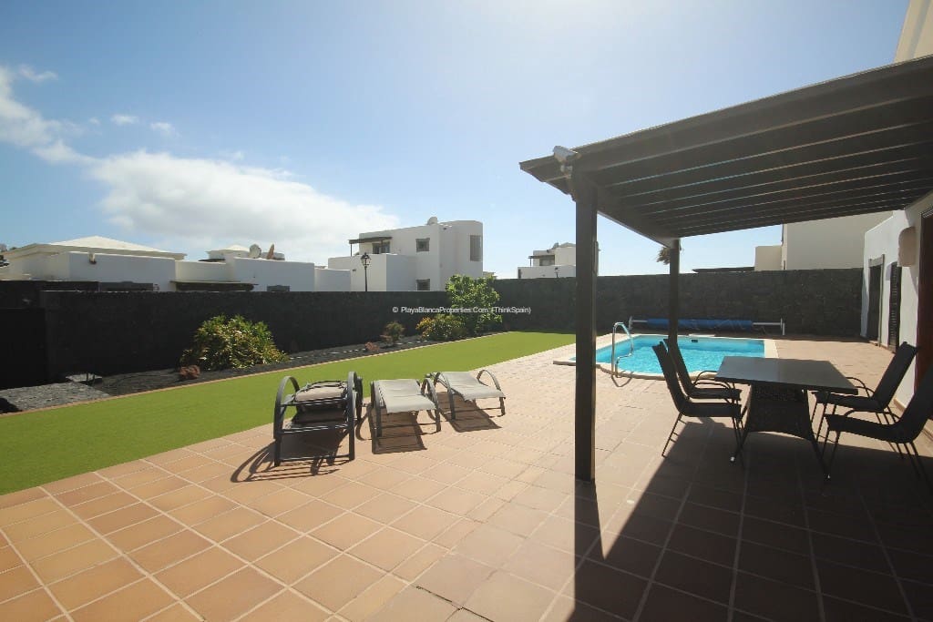 2 sovrum Villa att hyra i Playa Blanca med pool - 2 000 € (Ref: 9294071)