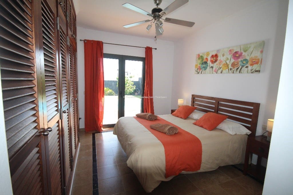 2 sovrum Villa att hyra i Playa Blanca med pool - 2 000 € (Ref: 9294071)