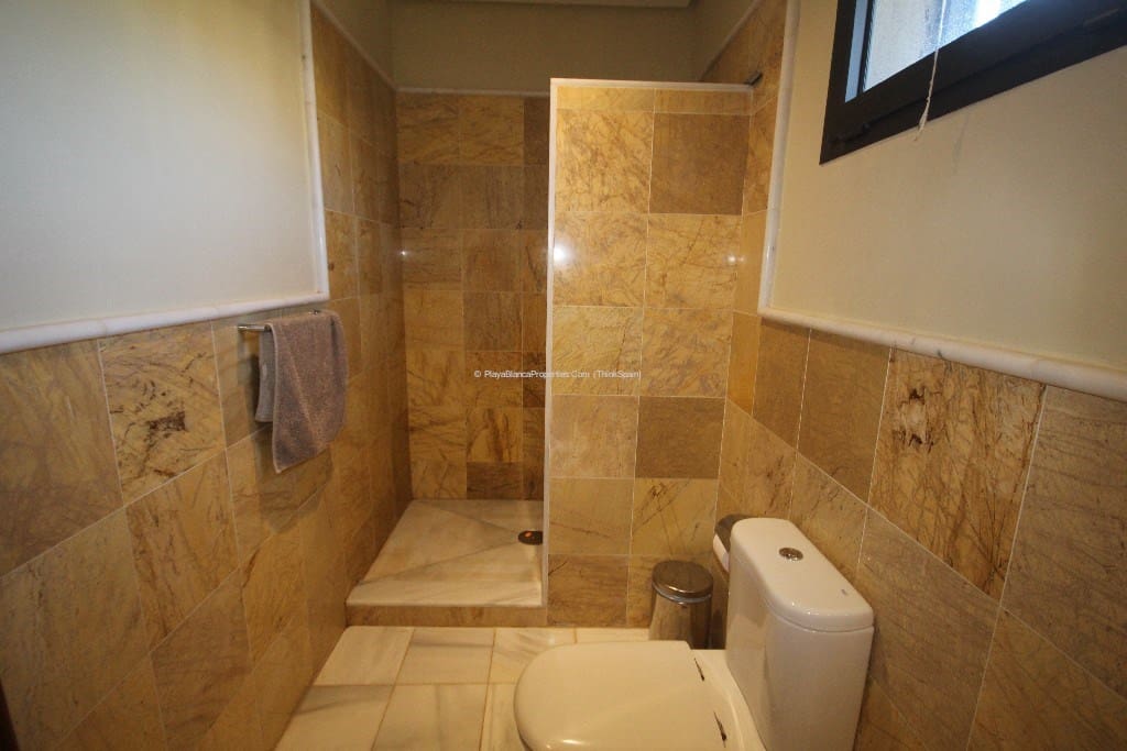 2 sovrum Villa att hyra i Playa Blanca med pool - 2 000 € (Ref: 9294071)