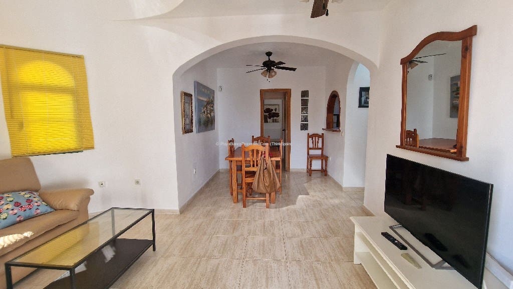 Bungalow de 3 habitaciones en Playa Blanca en venta con piscina - 295.000 € (Ref: 9343881)