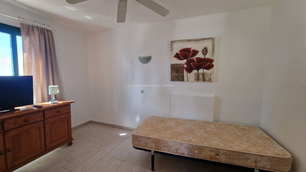 Bungalow de 3 habitaciones en Playa Blanca en venta con piscina - 295.000 € (Ref: 9343881)