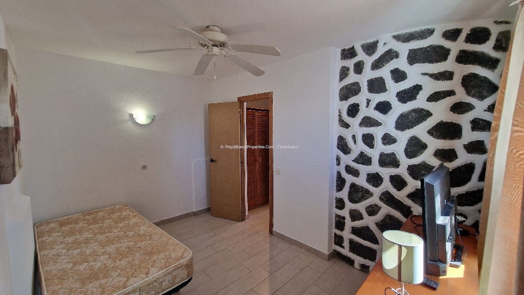 Bungalow de 3 habitaciones en Playa Blanca en venta con piscina - 295.000 € (Ref: 9343881)