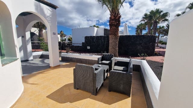 3 soveværelse Bungalow til salg i Playa Blanca, Yaiza med swimmingpool - € 295.000 (Ref: 9343881)