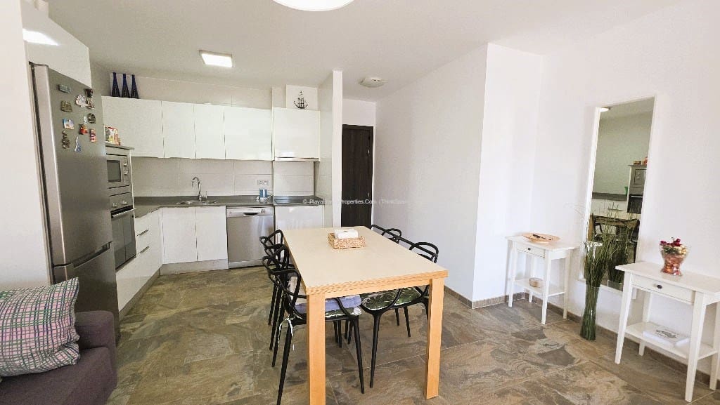 Chalet de 3 habitaciones en Playa Blanca en venta con piscina garaje - 525.000 € (Ref: 9554385)