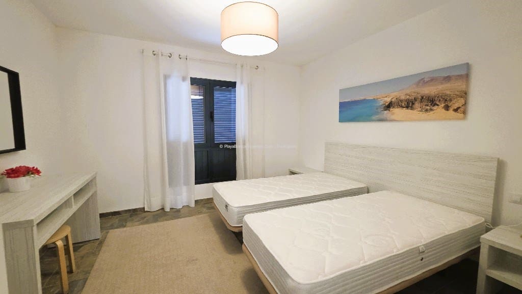 Chalet de 3 habitaciones en Playa Blanca en venta con piscina garaje - 525.000 € (Ref: 9554385)