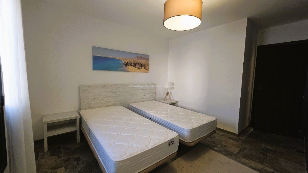 Chalet de 3 habitaciones en Playa Blanca en venta con piscina garaje - 525.000 € (Ref: 9554385)