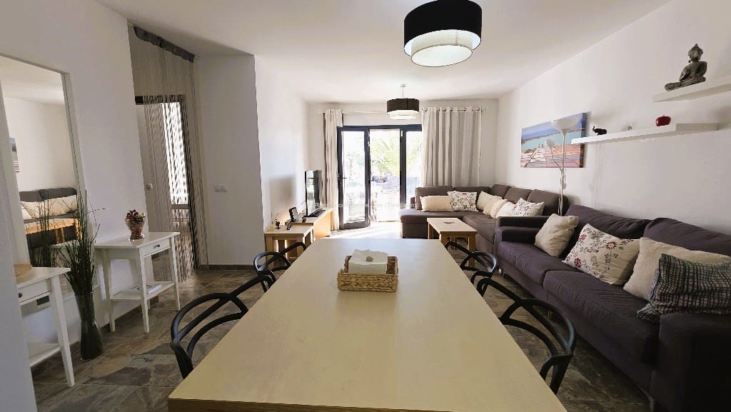 Chalet de 3 habitaciones en Playa Blanca en venta con piscina garaje - 525.000 € (Ref: 9554385)