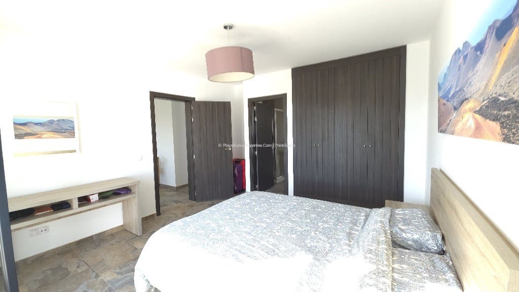 Chalet de 3 habitaciones en Playa Blanca en venta con piscina garaje - 525.000 € (Ref: 9554385)