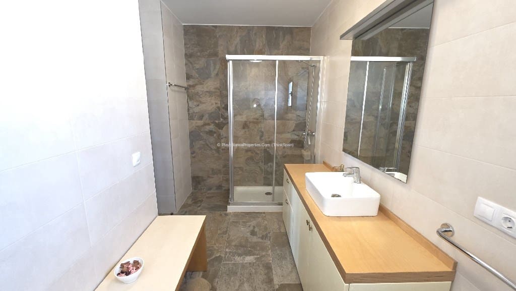 Chalet de 3 habitaciones en Playa Blanca en venta con piscina garaje - 525.000 € (Ref: 9554385)