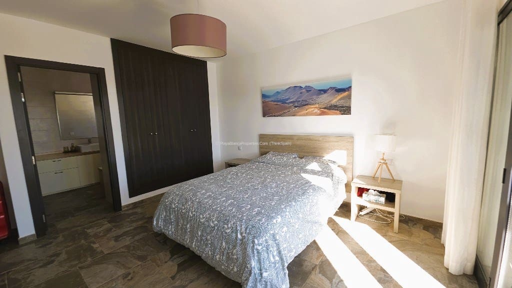 Chalet de 3 habitaciones en Playa Blanca en venta con piscina garaje - 525.000 € (Ref: 9554385)