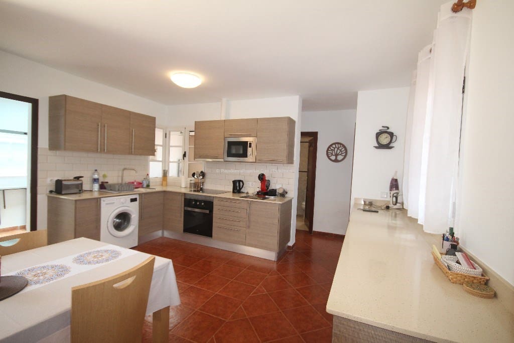 2 quarto Moradia para venda em Playa Blanca - 395 000 € (Ref: 9838586)