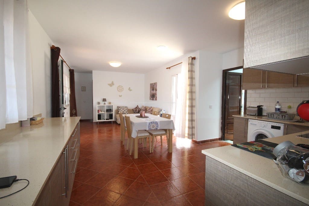 2 quarto Moradia para venda em Playa Blanca - 395 000 € (Ref: 9838586)