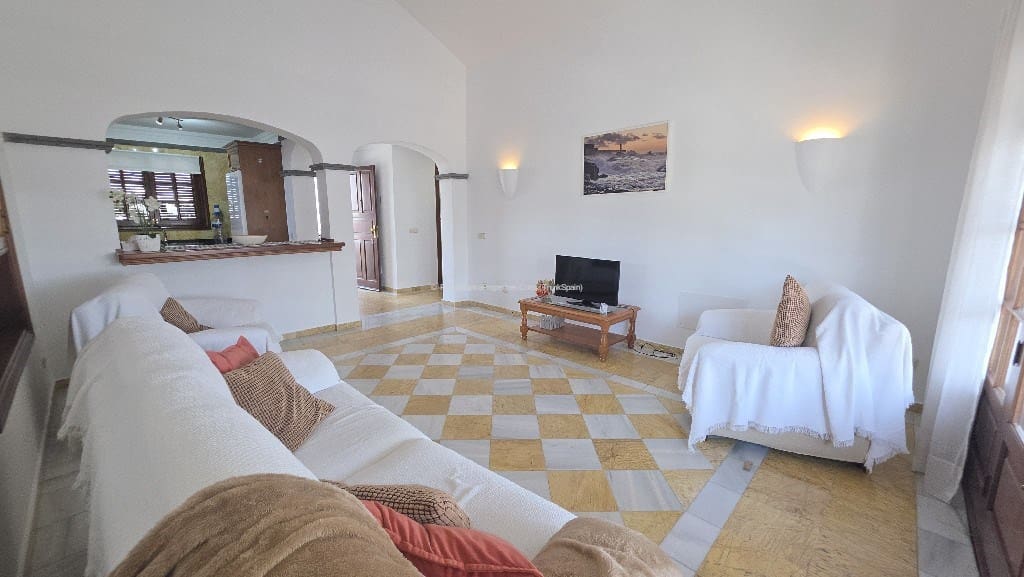 2 soveværelse Villa til leje i Playa Blanca med swimmingpool garage - € 1.500 (Ref: 9863874)