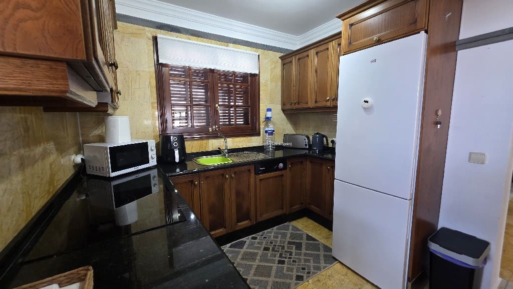 2 soveværelse Villa til leje i Playa Blanca med swimmingpool garage - € 1.500 (Ref: 9863874)