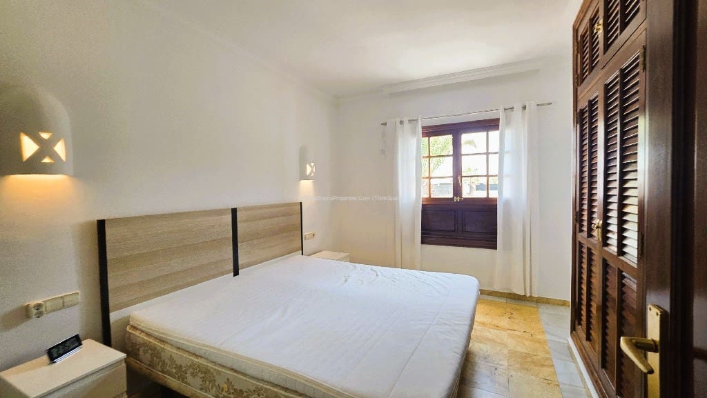 2 soveværelse Villa til leje i Playa Blanca med swimmingpool garage - € 1.500 (Ref: 9863874)
