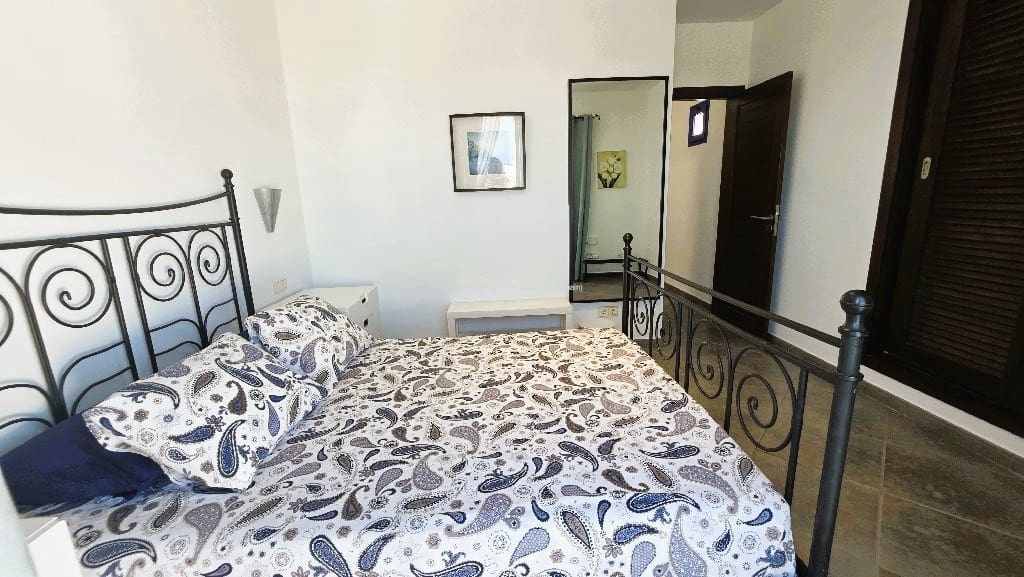 2 bedroom Villa for rent in Playa Blanca with pool garage - € 1,600 (Ref: 9868121)