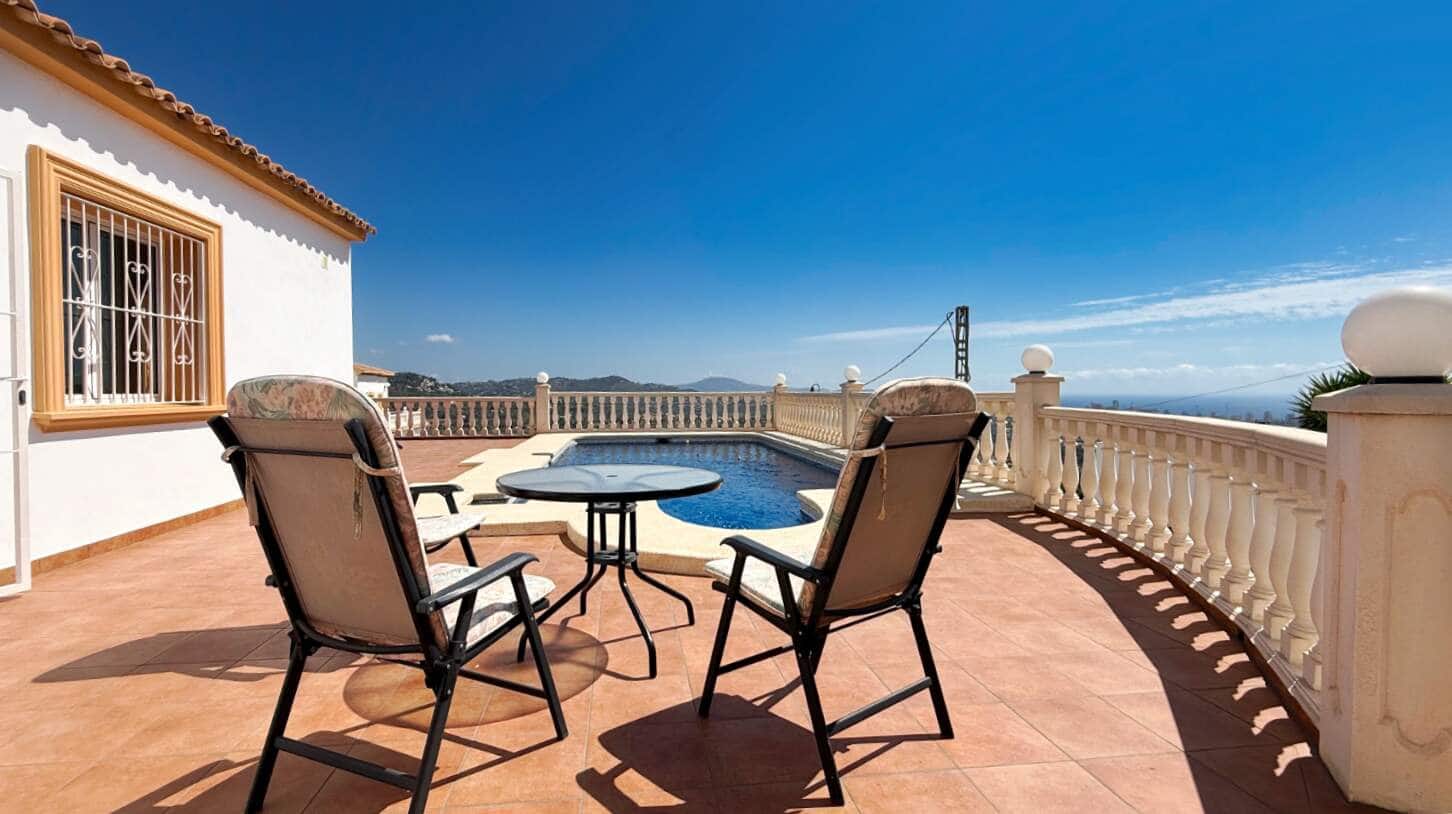 4 makuuhuone Huvila myytävänä paikassa Calpe / Calp mukana uima-altaan 
autotalli - 690 000 € (Ref: 10004557)