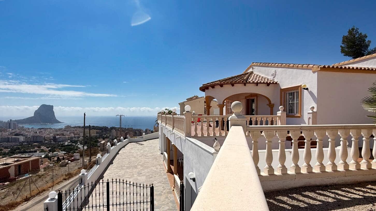 4 makuuhuone Huvila myytävänä paikassa Calpe / Calp mukana uima-altaan 
autotalli - 690 000 € (Ref: 10004557)