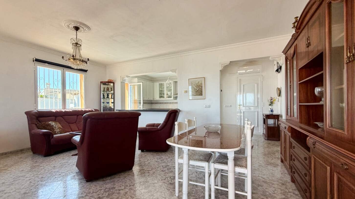 4 makuuhuone Huvila myytävänä paikassa Calpe / Calp mukana uima-altaan 
autotalli - 690 000 € (Ref: 10004557)