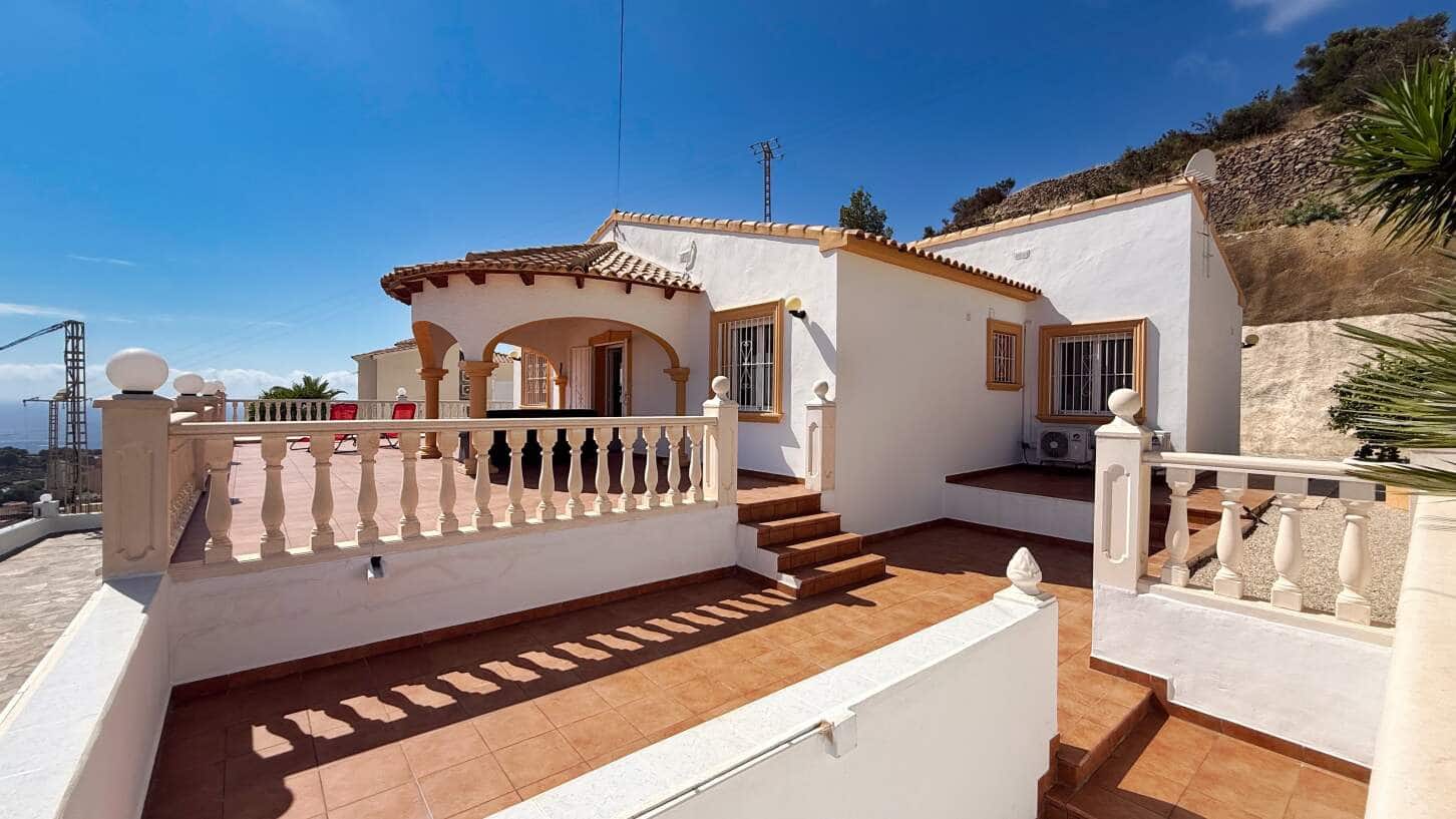 4 makuuhuone Huvila myytävänä paikassa Calpe / Calp mukana uima-altaan 
autotalli - 690 000 € (Ref: 10004557)