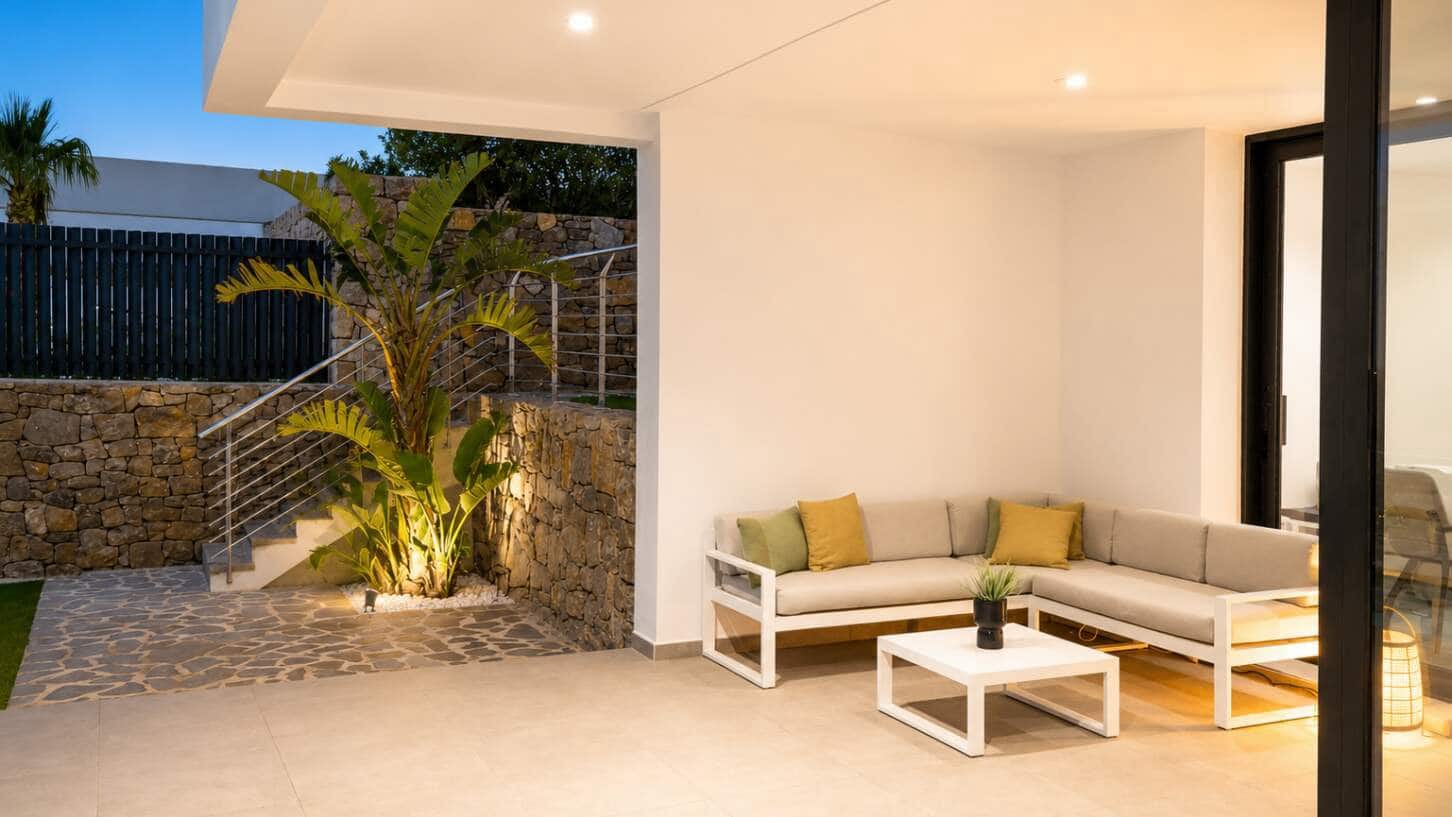 4 bedroom Villa for sale in Altea with pool garage - € 1,445,000 (Ref: 10017602)