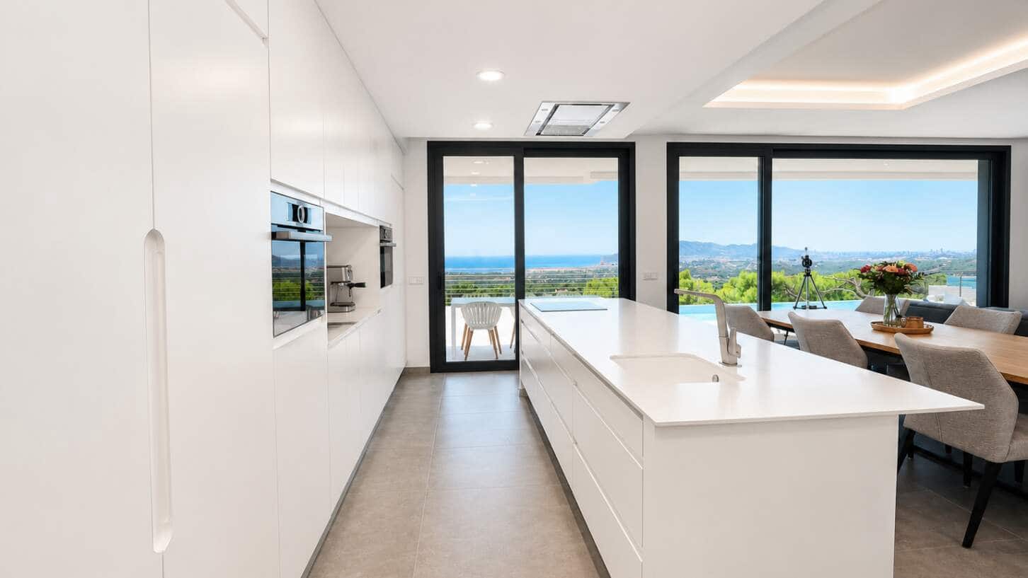 4 bedroom Villa for sale in Altea with pool garage - € 1,445,000 (Ref: 10017602)