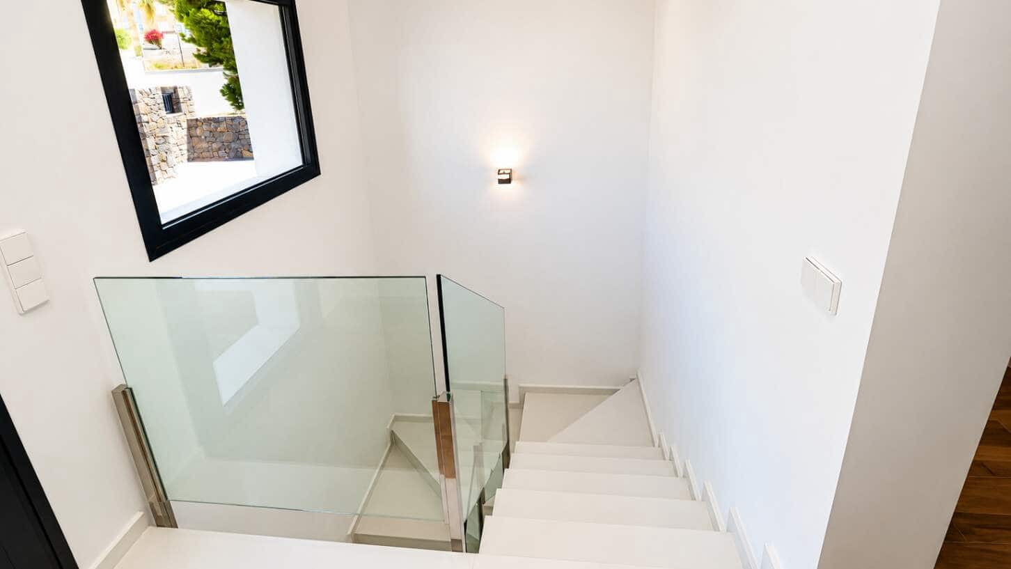 4 bedroom Villa for sale in Altea with pool garage - € 1,445,000 (Ref: 10017602)