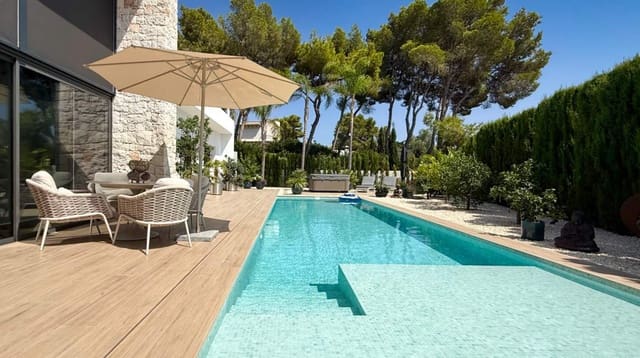 3 soveværelse Villa til salg i Benissa med swimmingpool garage - € 1.690.000 (Ref: 10017603)