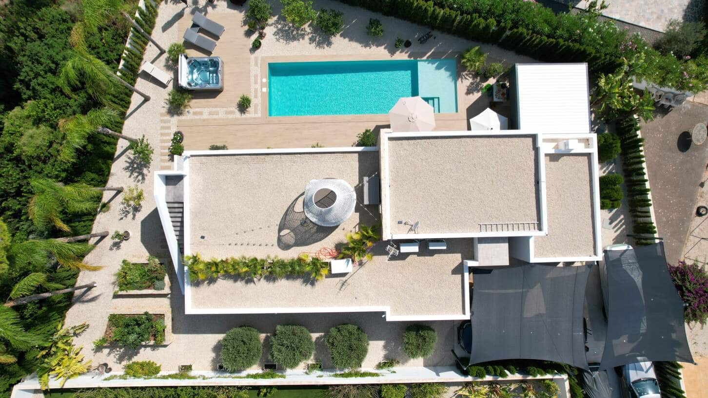 3 soveværelse Villa til salg i Benissa med swimmingpool garage - € 1.690.000 (Ref: 10017603)