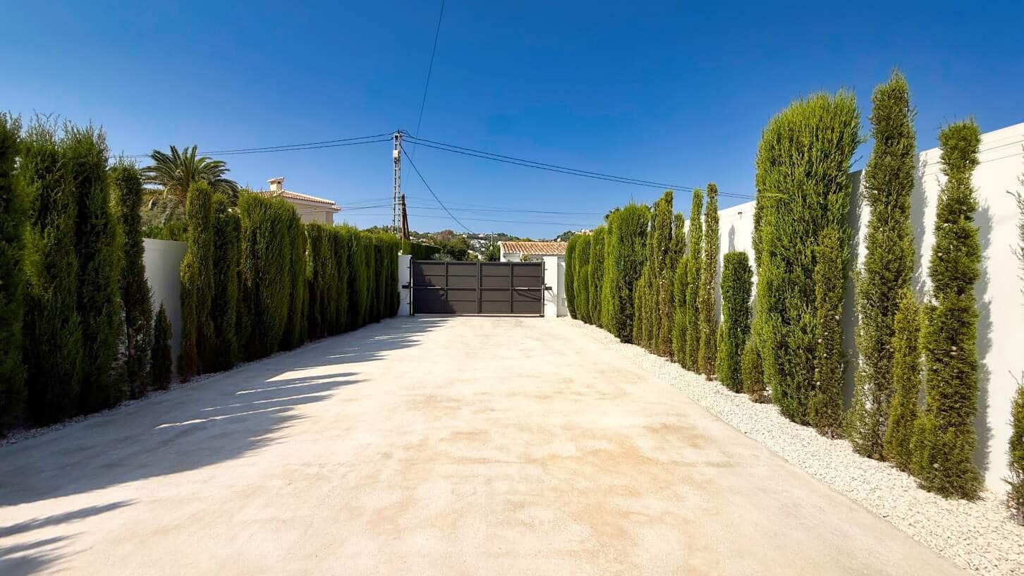 3 soveværelse Villa til salg i Benissa med swimmingpool garage - € 1.690.000 (Ref: 10017603)