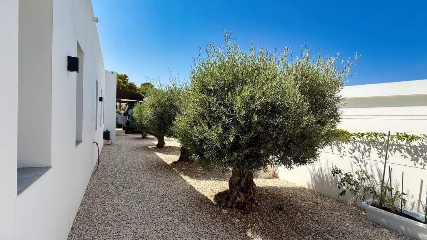 3 soveværelse Villa til salg i Benissa med swimmingpool garage - € 1.690.000 (Ref: 10017603)