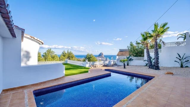 3 soveværelse Villa til salg i Calpe / Calp med swimmingpool garage - € 699.000 (Ref: 10017604)
