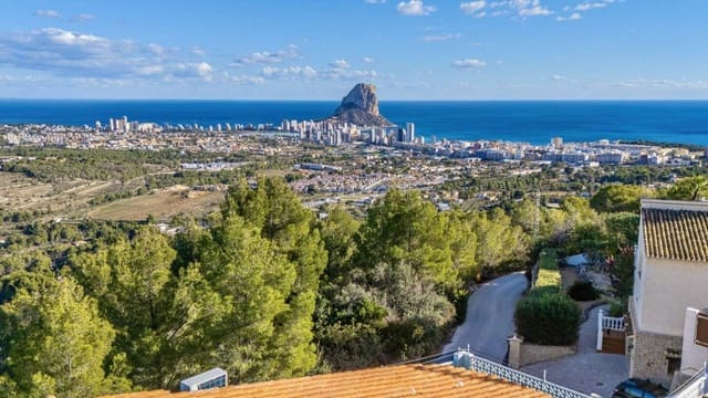 3 soveværelse Villa til salg i Calpe / Calp med swimmingpool garage - € 699.000 (Ref: 10017604)