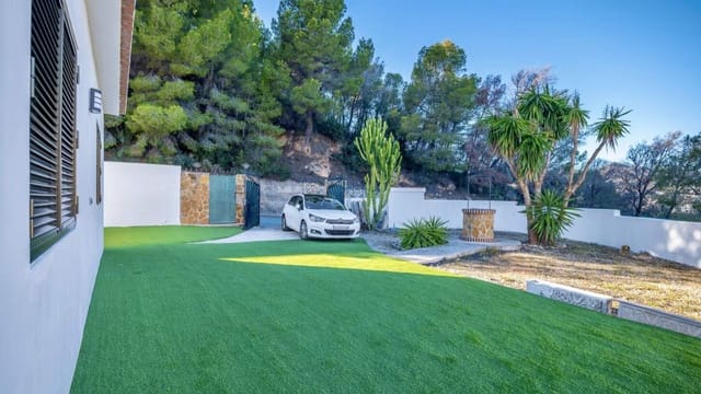 3 soveværelse Villa til salg i Calpe / Calp med swimmingpool garage - € 699.000 (Ref: 10017604)