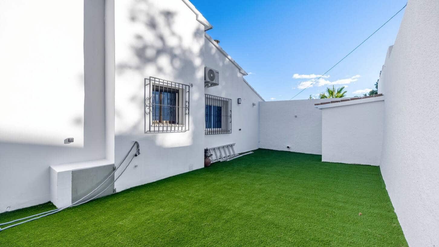3 soveværelse Villa til salg i Calpe / Calp med swimmingpool garage - € 699.000 (Ref: 10017604)