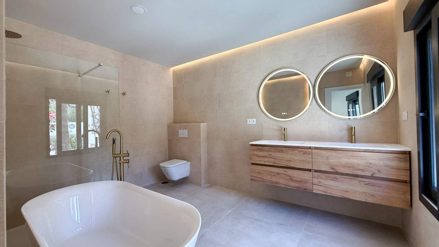 Chalet de 4 habitaciones en Albir en venta con piscina garaje - 1.595.000 € (Ref: 10023244)