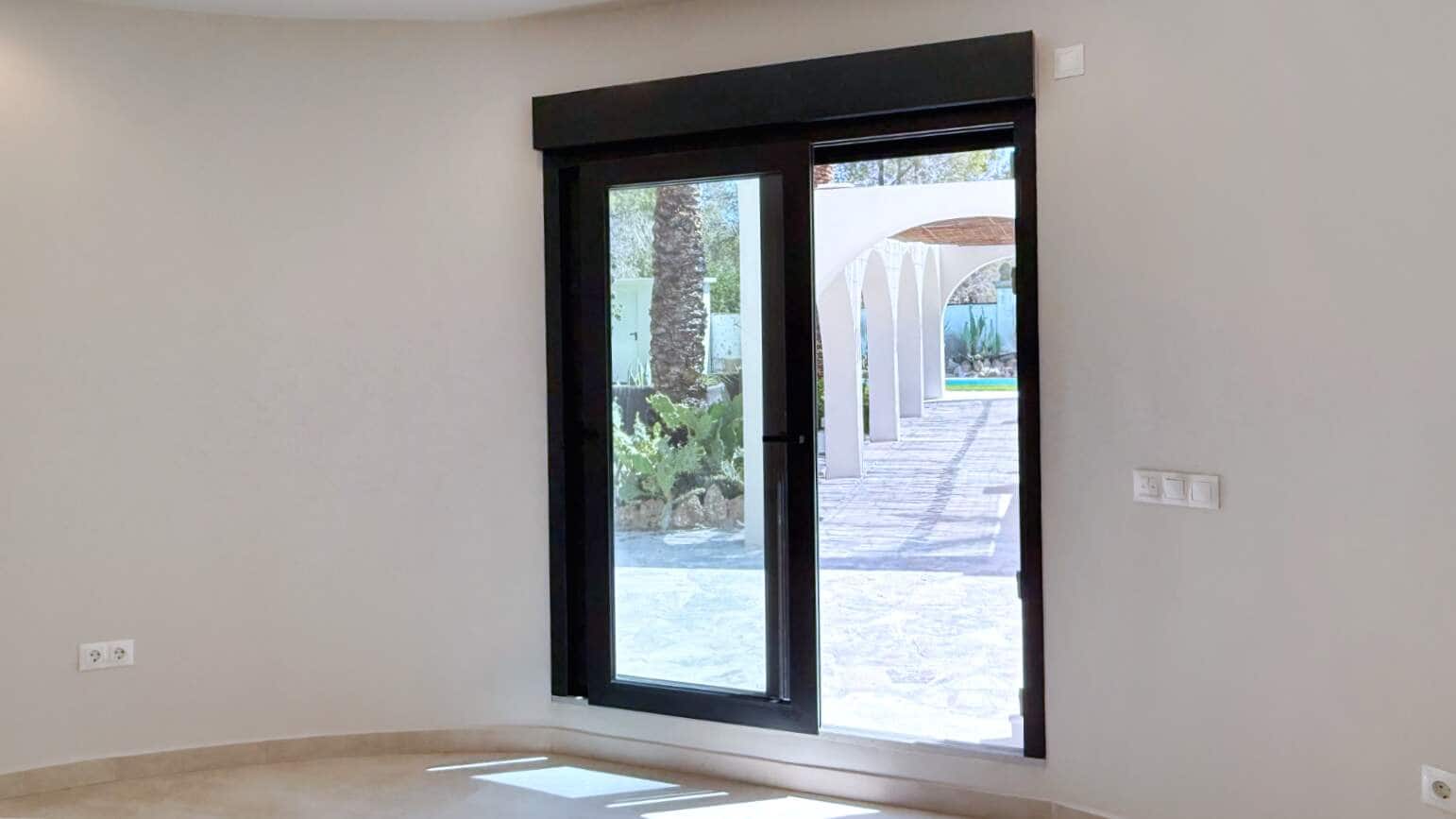 Chalet de 4 habitaciones en Albir en venta con piscina garaje - 1.595.000 € (Ref: 10023244)