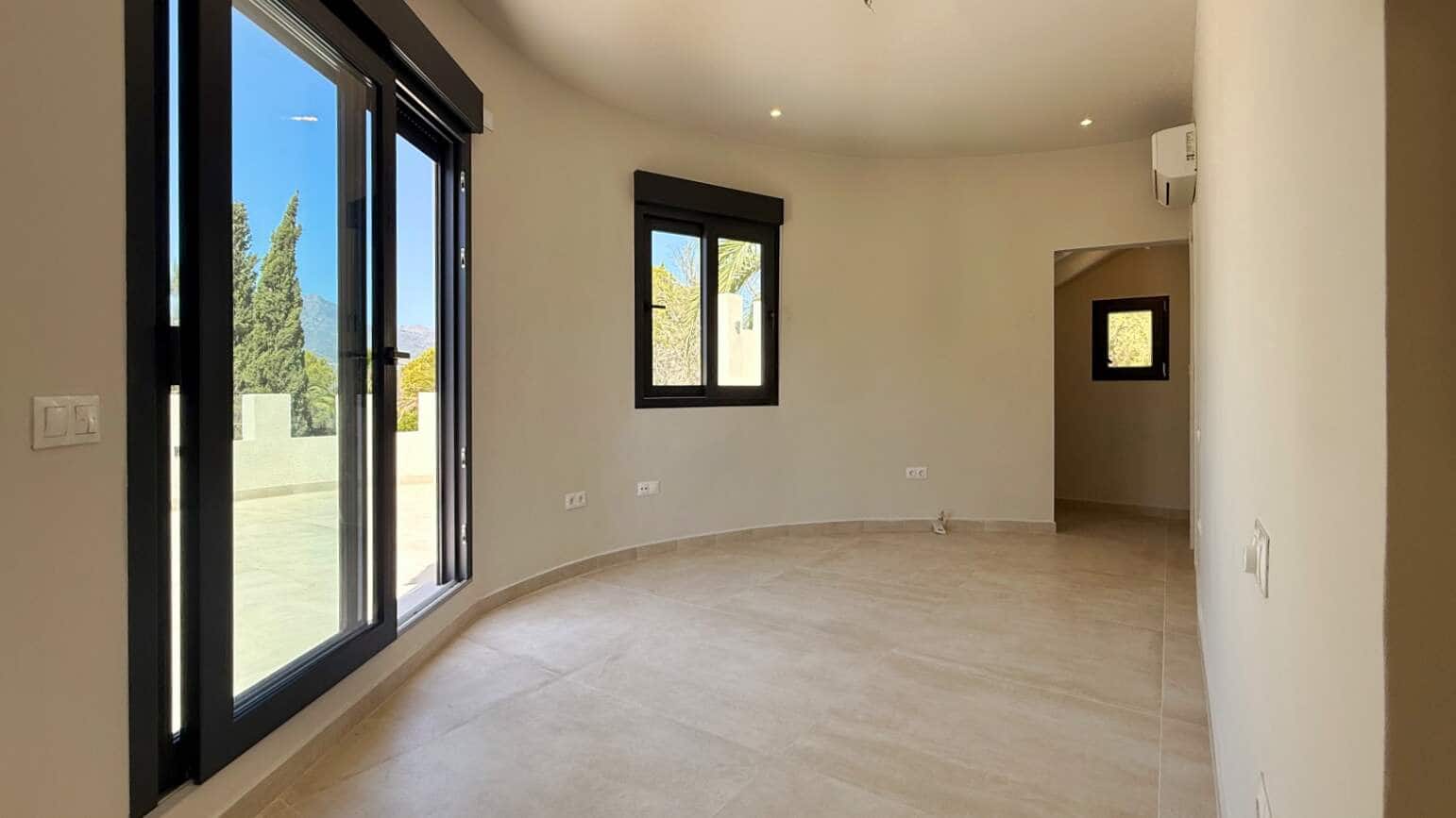Chalet de 4 habitaciones en Albir en venta con piscina garaje - 1.595.000 € (Ref: 10023244)