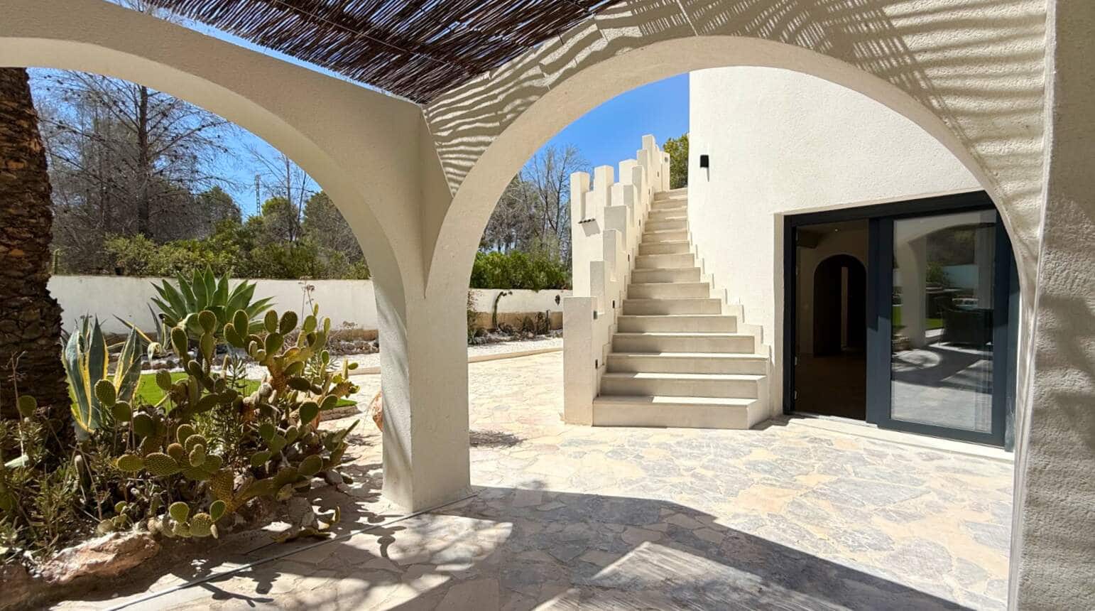 Chalet de 4 habitaciones en Albir en venta con piscina garaje - 1.595.000 € (Ref: 10023244)