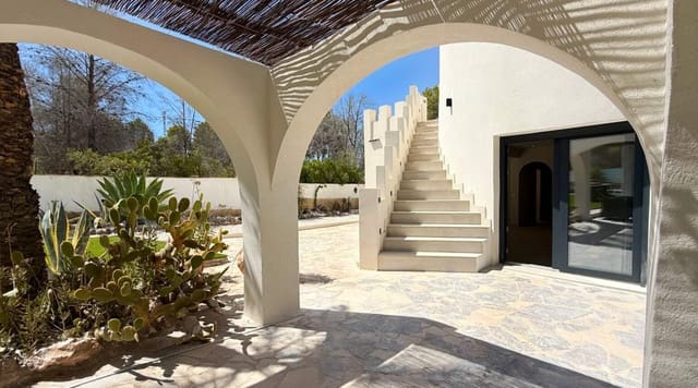 Chalet de 4 habitaciones en Albir, Alfaz del Pi / L'Alfàs del Pi en venta con piscina garaje - 1.595.000 € (Ref: 10023244)