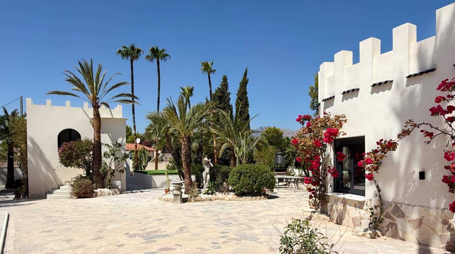 Chalet de 4 habitaciones en Albir en venta con piscina garaje - 1.595.000 € (Ref: 10023244)