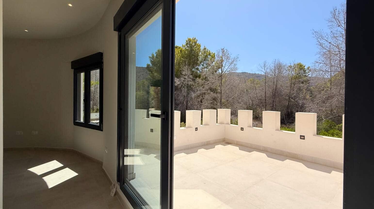 Chalet de 4 habitaciones en Albir en venta con piscina garaje - 1.595.000 € (Ref: 10023244)